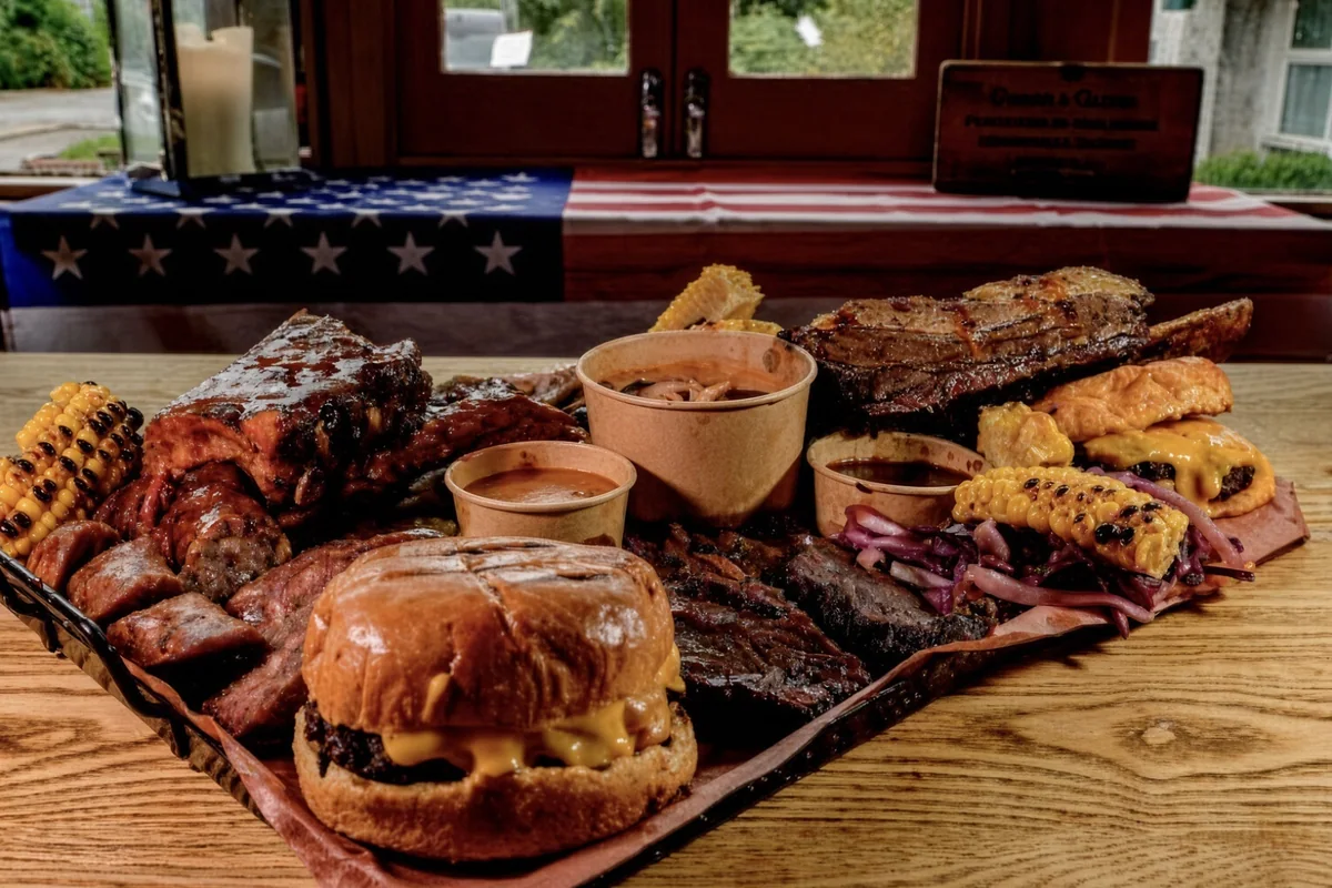 A full Henry’s sharing platter on a wooden table